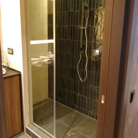 Daire Woodside Free Parking *